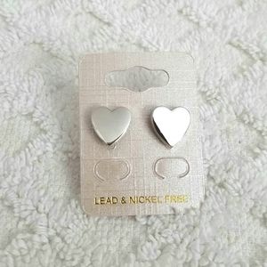 Heart minimalist stud earrings